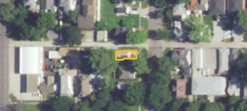 Well-Maintained Duplex with Parking