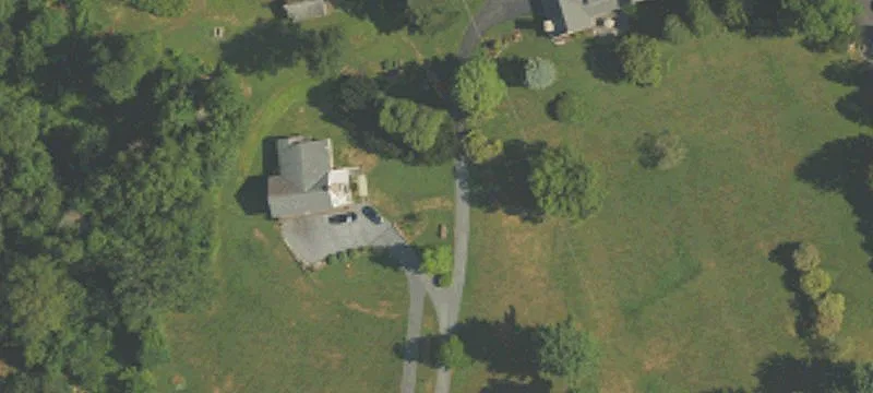 Rural Farmette with Center-Aisle Barn