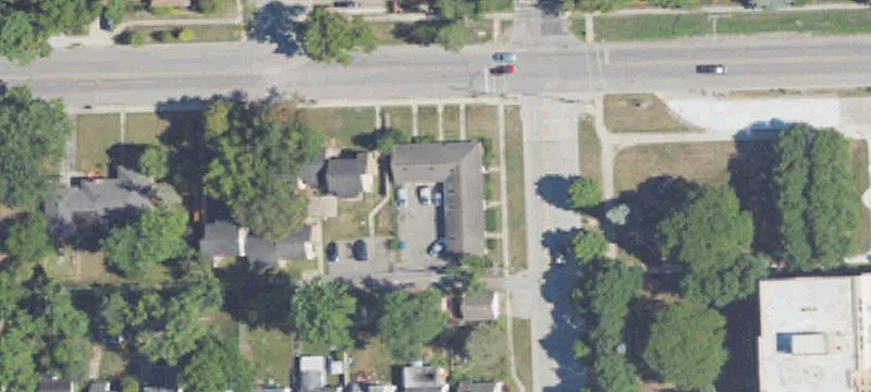 Fully Occupied 6-Unit Apartment Building