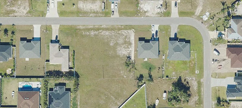 Waterfront Commercial Building Lot