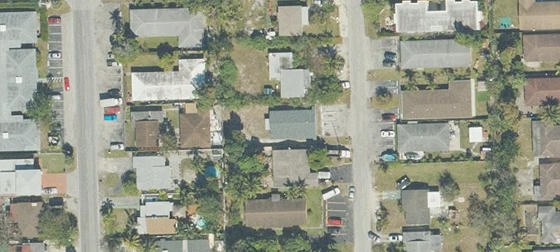 Remodeled Duplex with Backyard