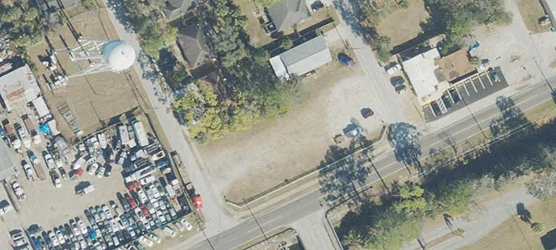 Commercial Land Parcel with 208-Foot Frontage