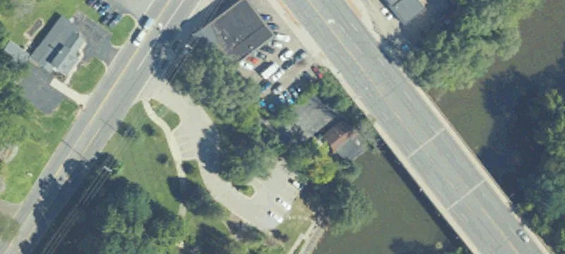 Free-Standing Retail/Office Building