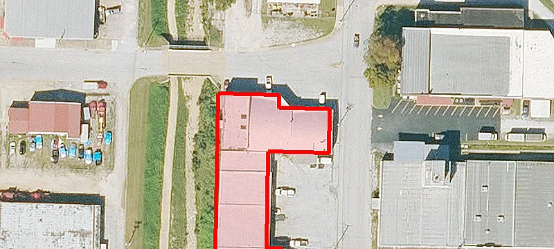 Front-Listed Specialty Commercial Building