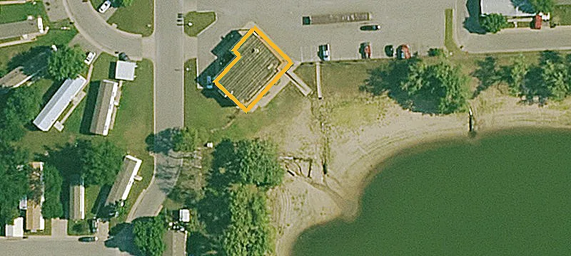 Manufactured Home Community with Lake