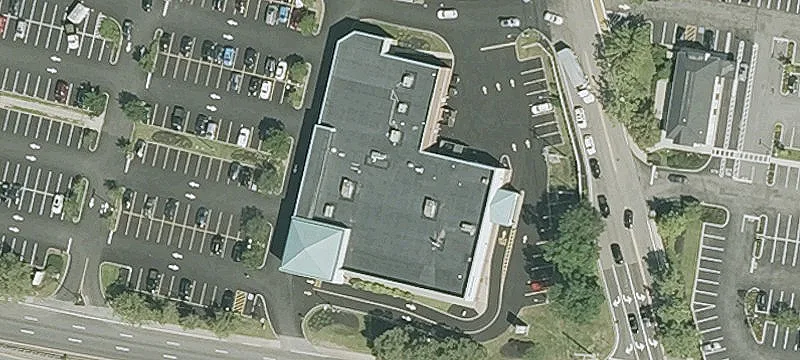 Three-Tenant Retail Shopping Center
