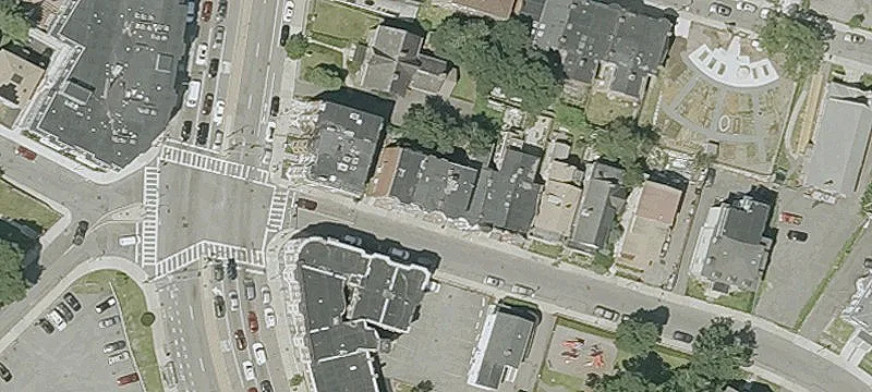 Professionally Managed Brick 5-Unit