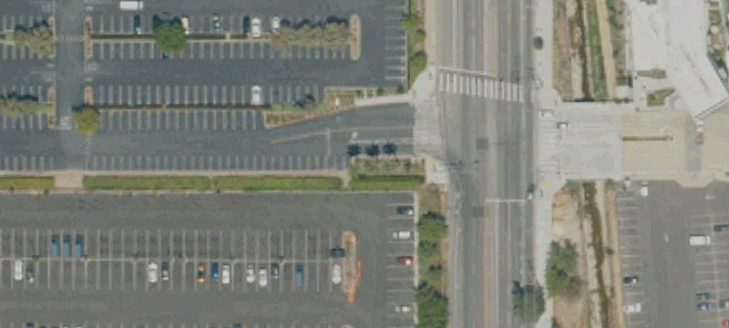 Retail/Restaurant Space Near Movie Theater
