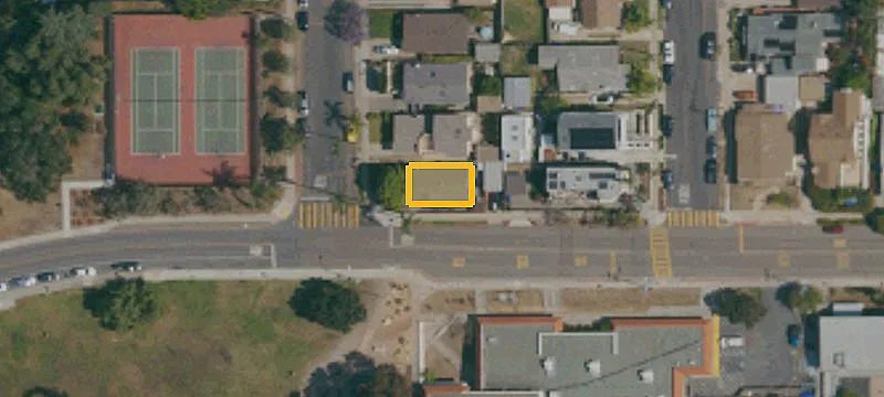 Canyon-Front Building Lot