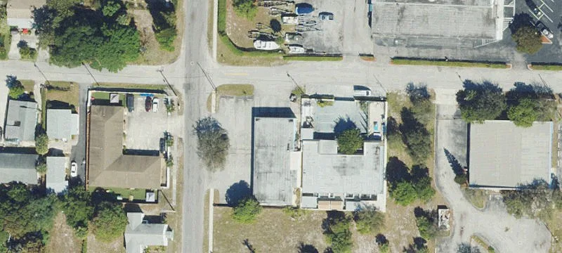 Neighborhood Retail Center with 5 Units