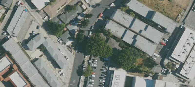 Mid-Century 7-Unit Apartment Building