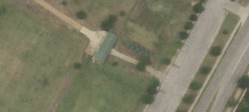 Waterfront Creek-Front Land