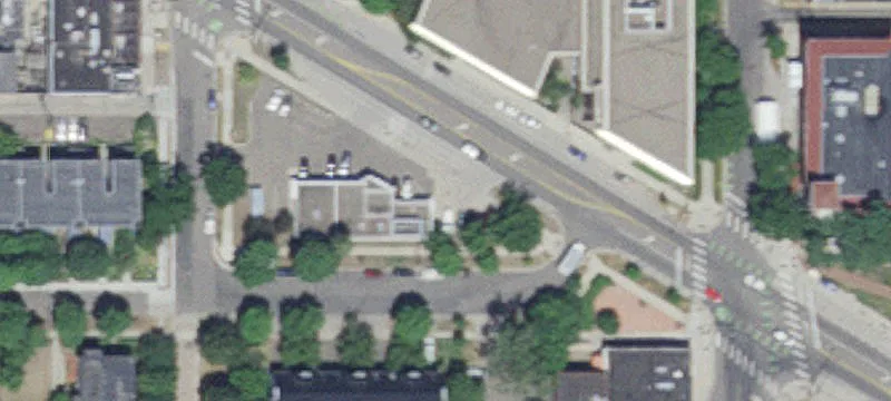 Turnkey Restaurant Building with Parking