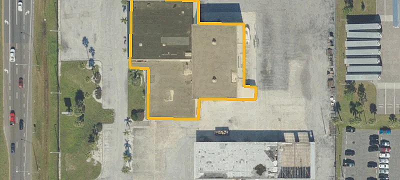 Warehouse with Grade Level Loading