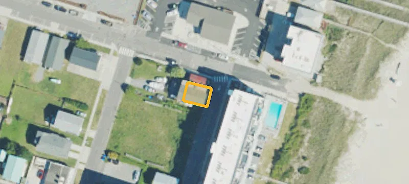 Triplex with Tourist Zoning