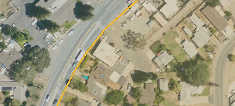 Retail Space with 2,020 SF