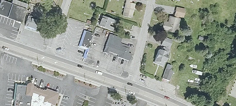 Multi-Unit Commercial Building