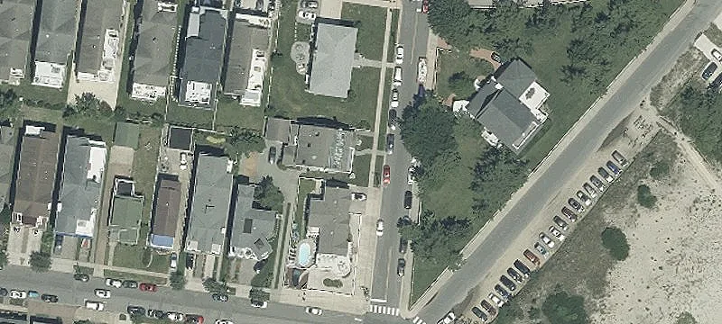 Oversized Ocean-Adjacent Buildable Lot