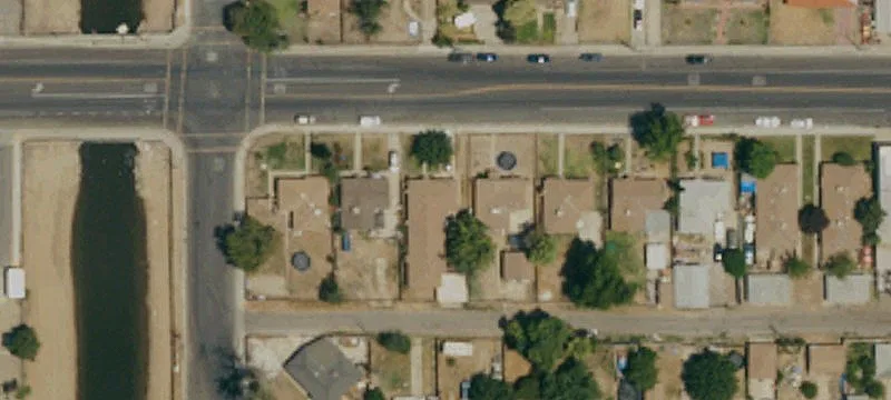 Triplex Near Downtown Bakersfield