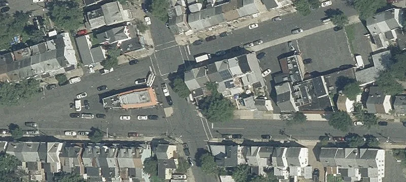 Corner Mixed-Use Retail and Apartment