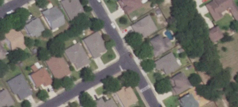 Two-Unit Duplex with Split Yard