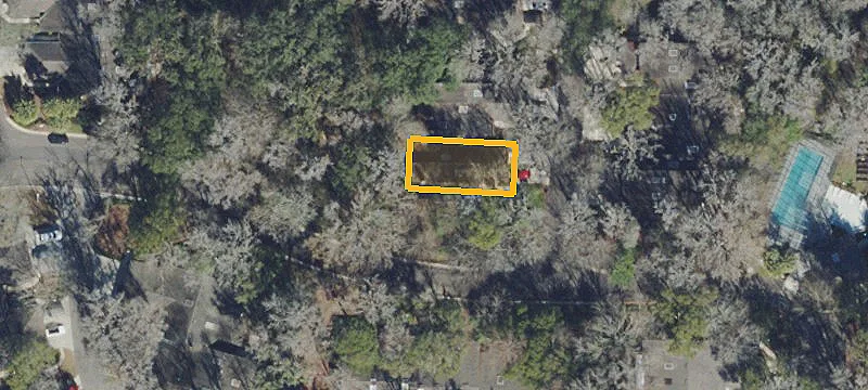 Residential Lot in Small Subdivision