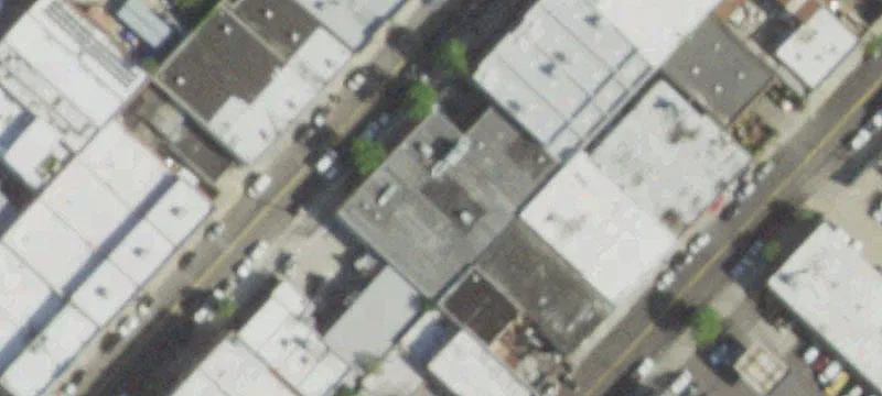 Column-Free Warehouse with Drive-Ins