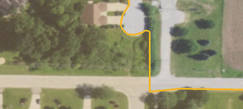 Ready-to-Build Waterfront Lot Community
