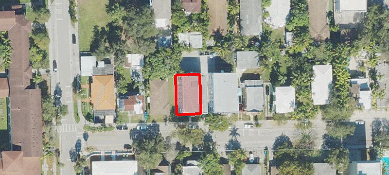8-Unit Rental Building with Laundry