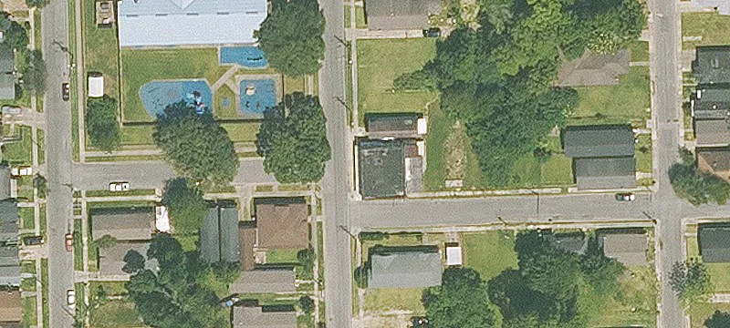Versatile C-1 Neighborhood Storefront
