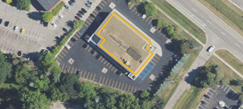 Office Building with 4,383 SF