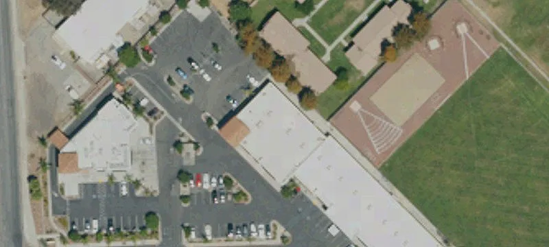 Single-Tenant Retail Building with NNN Lease