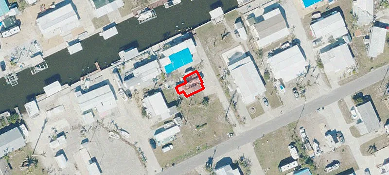 Waterfront-Adjacent Residential Lot