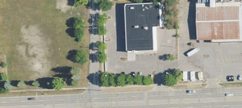 Free-Standing NNN Retail Building