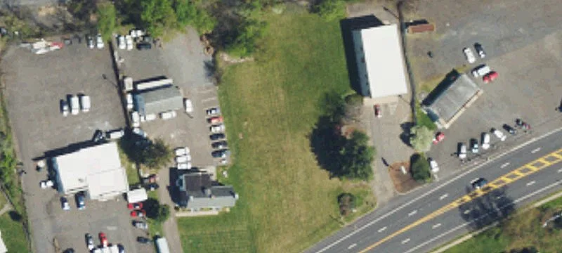 Automotive Service Lot