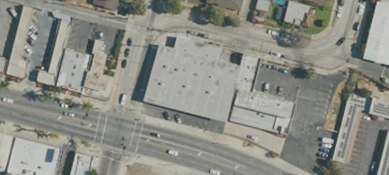 Office/Retail Space with Versatile Layout