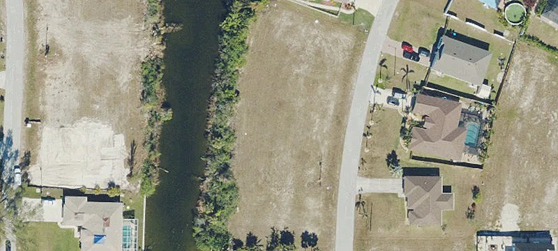 Triple Waterfront Vacant Lot