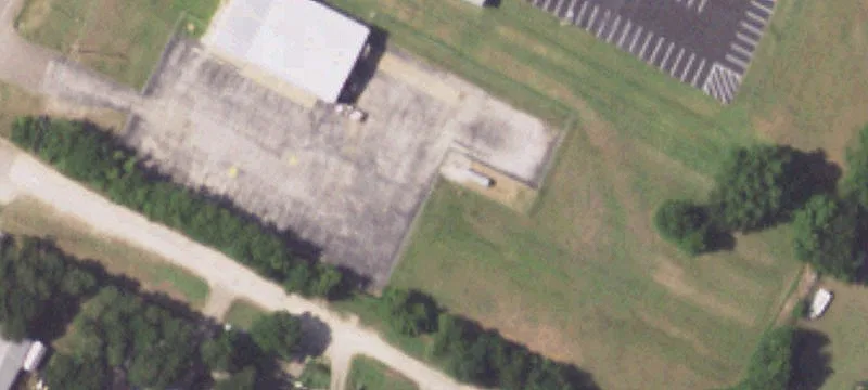 Warehouse/Distribution Facility with Roll-Up Doors