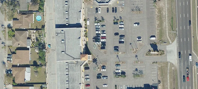 Multi-Parcel Retail Center