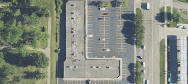 Retail Suites in Corner Shopping Center