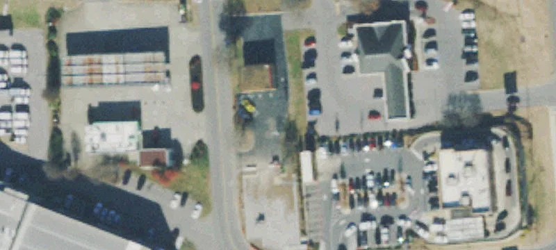 Automotive Ground Lease with Parking