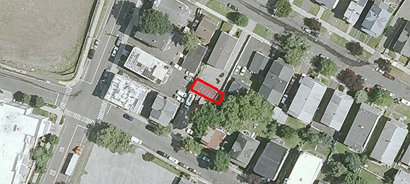 Updated 2-Bedroom Apartment with Porch
