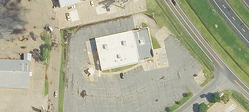 Absolute NNN Retail Entertainment Lease