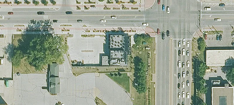 Restaurant with Rooftop Patios