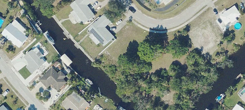 Gulf Access Waterfront Land