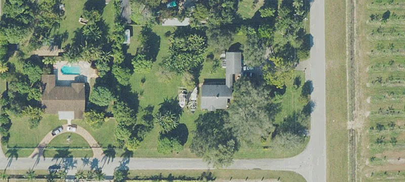 Fenced Avocado Farm Acreage