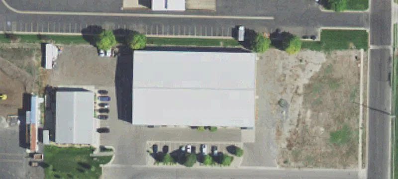 Clean Warehouse with Semi-Truck Access