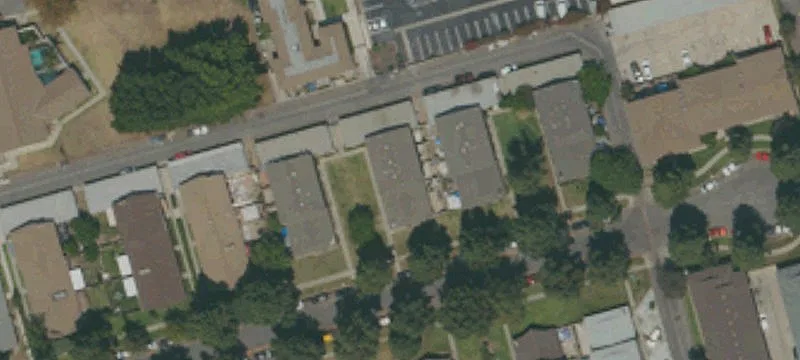 4-Unit Apartment Building