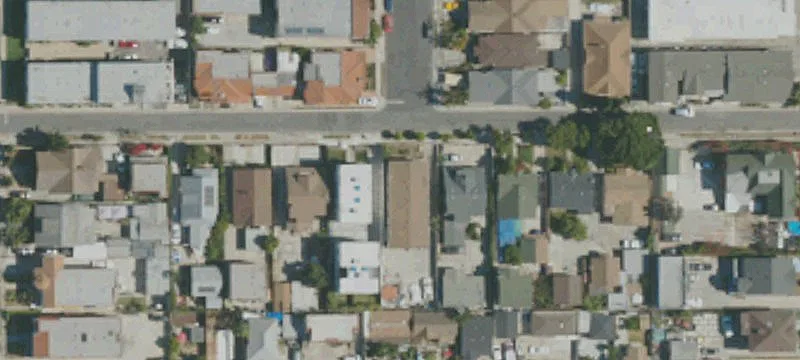 Multifamily Apartment Building with Vacant Units