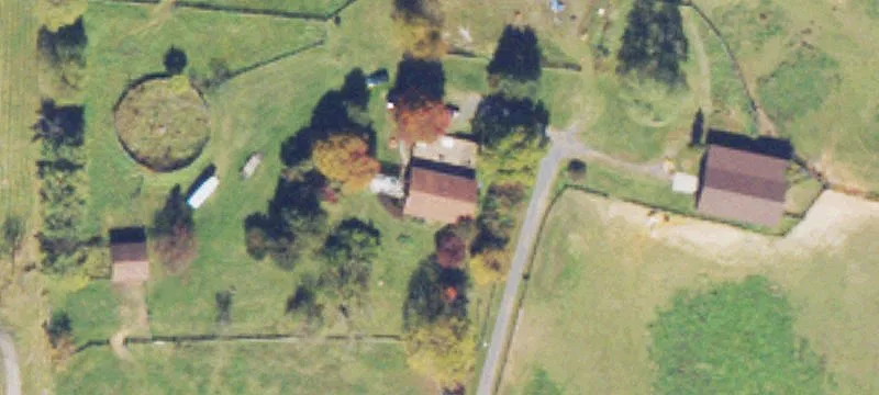 Equestrian Farm with 10-Stall Barn